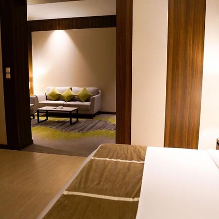 Azar Hotel Ahad Rafidah Eksteriør billede